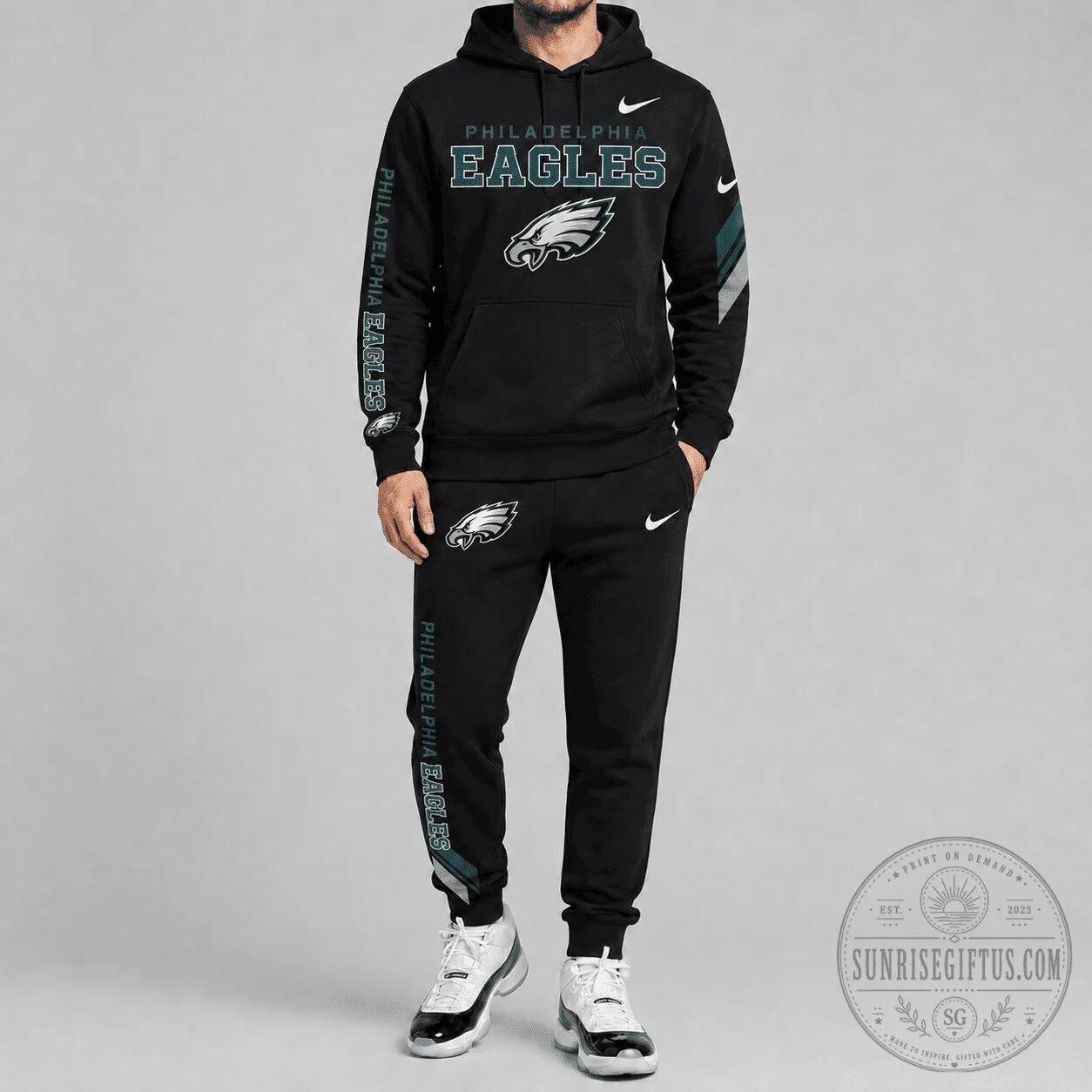 Black Hoodie and Jogger Pants Combo Set for Philadelphia Eagles NFL Fans 2 Black Hoodie and Jogger Pants Combo Set for Philadelphia Eagles NFL Fans